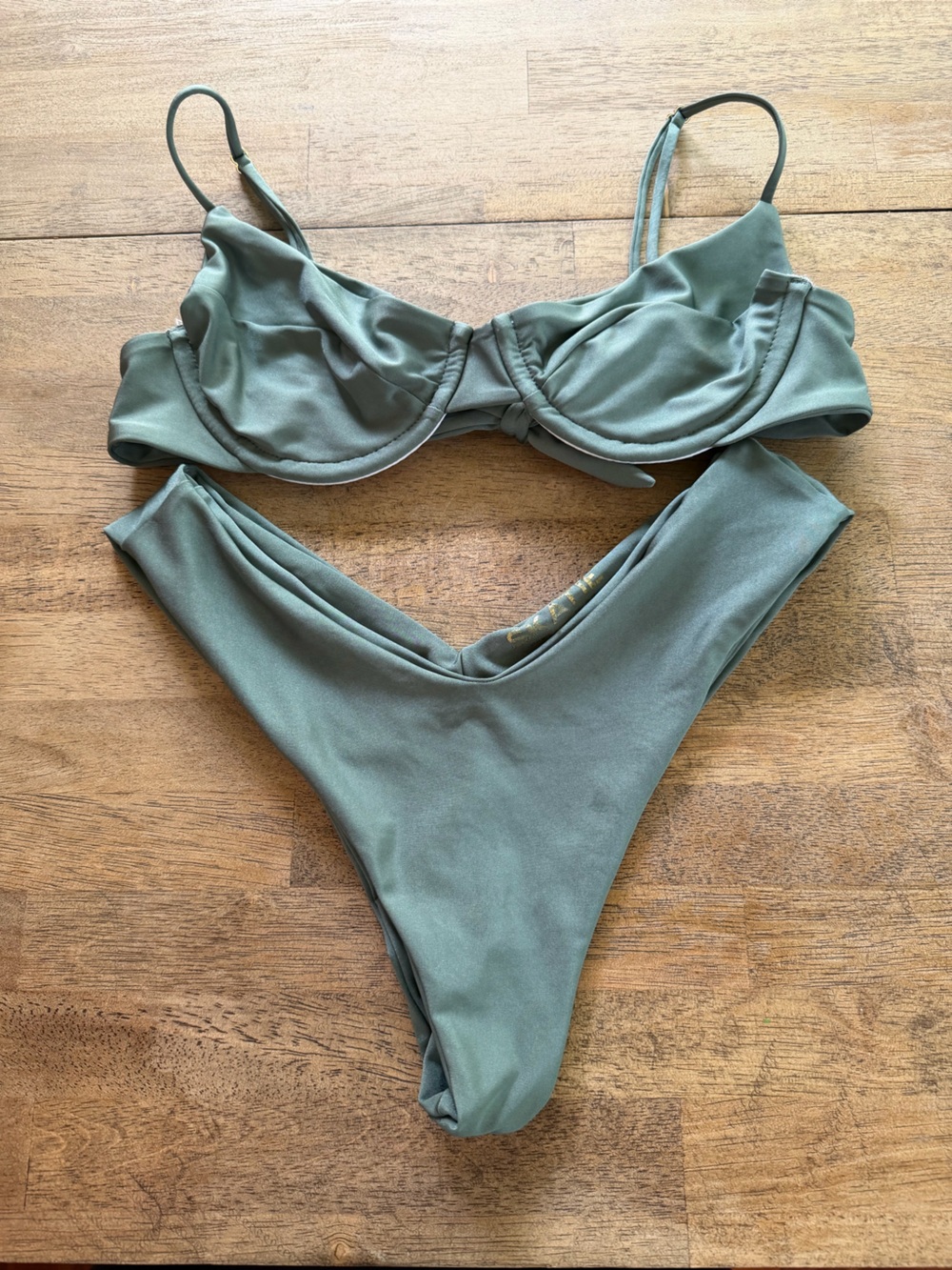 Skatie - Kate & Mandi Bikini Set - M/ M - Picture 2 of 4